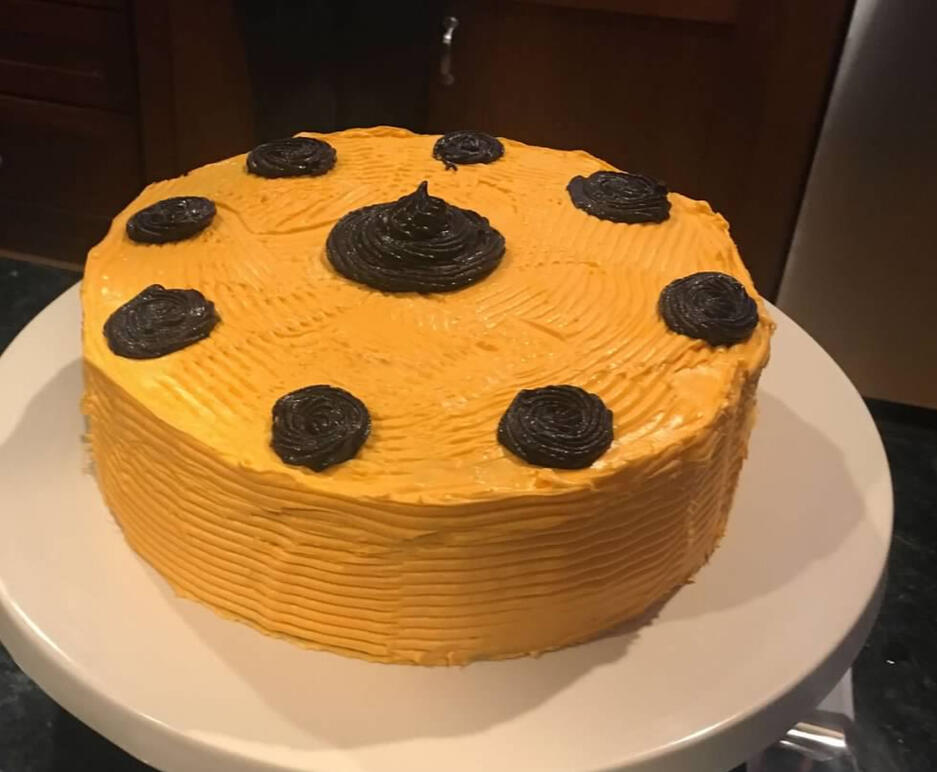 Orange Poop Cake 2018